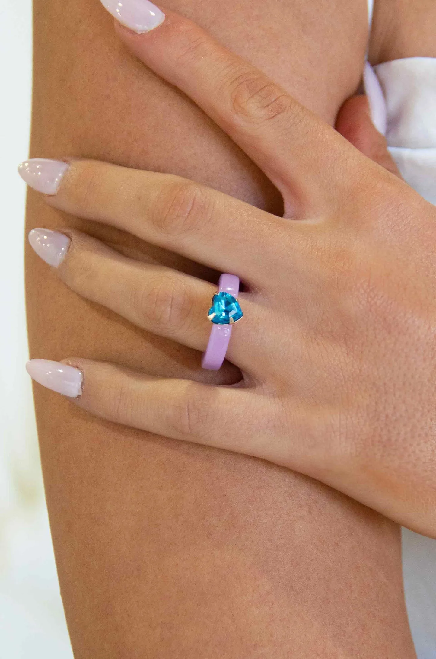 Lovely Resin Crystal Heart Ring