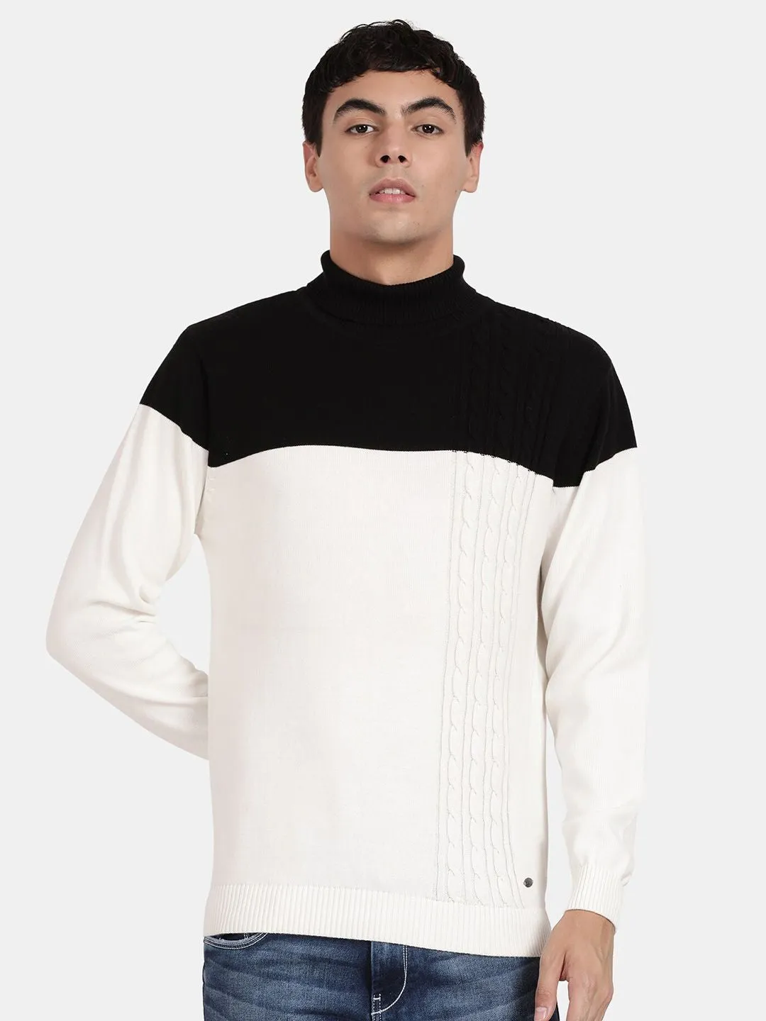 Turtle Neck Color Block Full Sleeve Pullover